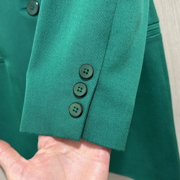 NWT. Linda Allard Ellen Tracy 100%wool blazer - Picture 8 of 10